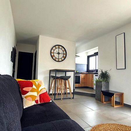 Rooftop - L'Appartement En Haut Сен Дьони Екстериор снимка