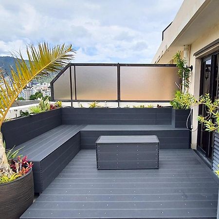 Rooftop - L'Appartement En Haut Сен Дьони Екстериор снимка