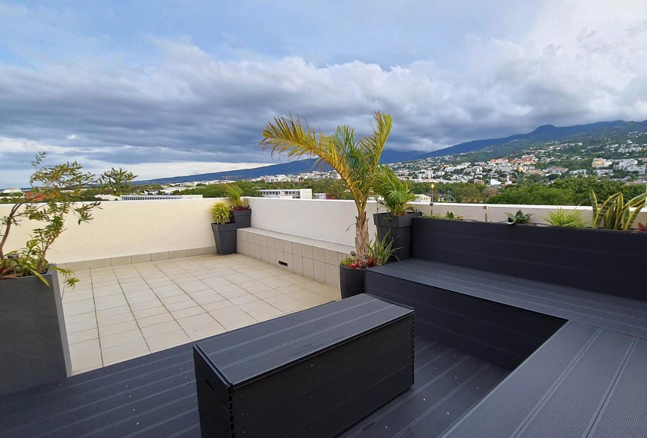 Rooftop - L'Appartement En Haut Сен Дьони Екстериор снимка