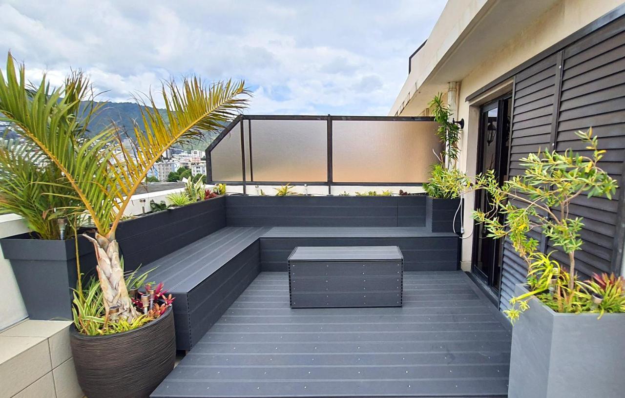 Rooftop - L'Appartement En Haut Сен Дьони Екстериор снимка